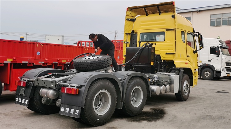 2023 New Howo Trucks for Sale | Howo Truck New Model Tractor Head Truck for Sale In Uganda