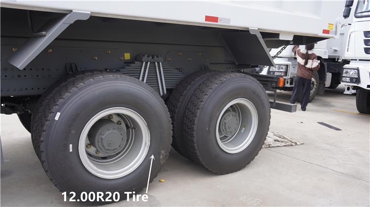 Shacman F3000 10 Wheeler Dump Truck for Sale In Uganda