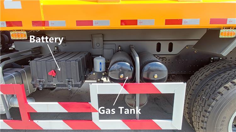 Shacman F3000 Tipper Truck for Sale In Uganda