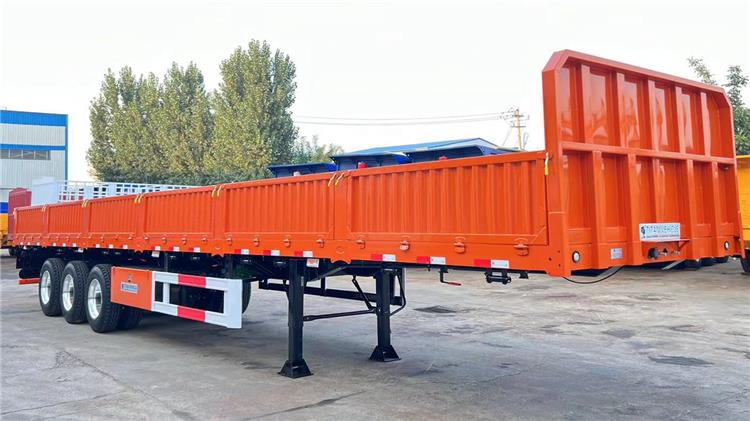 Tri Axle Trailer with Board for Sale In Uganda
