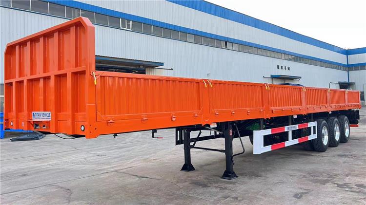 Tri Axle Trailer with Board for Sale In Uganda