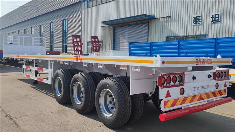 Triple Axle Flatbed Trailer for Sale In Uganda
