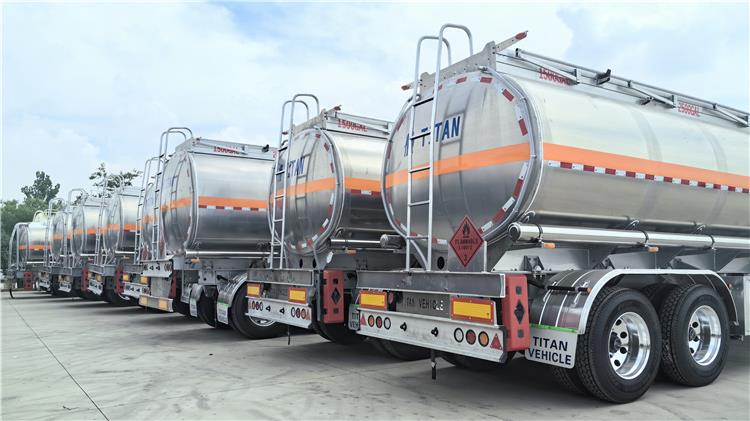2 Axle Aluminum Tanker Trailer for Sale In Uganda
