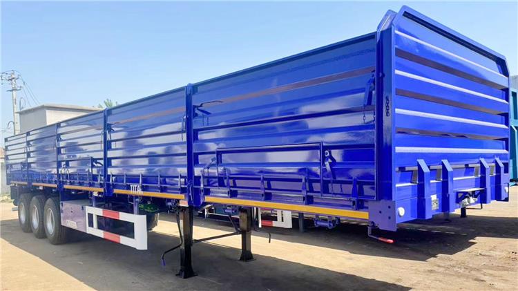 Triaxle Trailer with Boards Transport Lithium Ore for Sale In Uganda Kampala