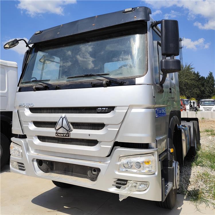 Slightly Used Sino Trucks Head
