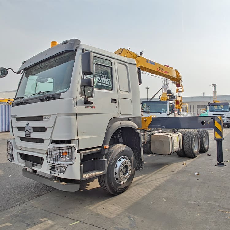 Telescopic Truck Mounted Crane