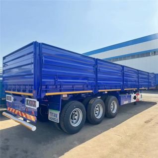 Triaxle Trailer with Boards Transport Lithium Ore
